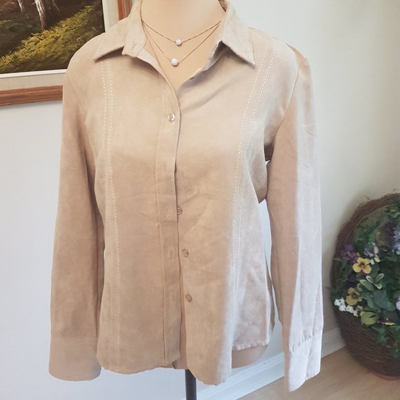 Women's blouse - Picture 3 of 10